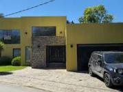 Casa quinta en venta 5 Dormitorios 4 Baños Cocheras...