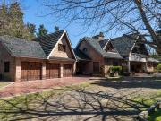 Casa Quinta en Venta Ricardo Rojas, Lote 4200m2