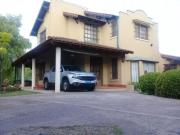 CASA QUINTA, PARQUE Y PISCINA