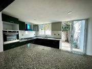 CASA RECIEN REMODELADA EN ARBOLEDAS SAN IGNACIO, A 5 MIN...