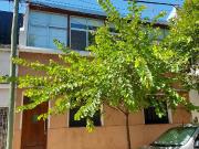 Casa refaccionada en venta !