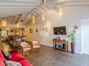 Casa reformada 380m privativos, com 3 suítes no Bairro...