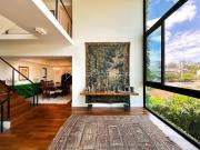 Casa reformada, 530m2, 3 suites, 4 vagascom vista no...