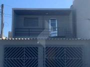 Casa Reformada à venda com Potencial de Aluguel Duplo...