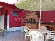 Casa Reformada em Booker Pittman com Suíte, 2 Quartos e...