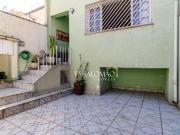 Casa reformada na Vila Romana a venda com três quartos