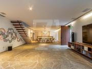 Casa reformada para locação e venda no Jardim Paulistano