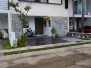 Casa Remodelada a un Super precio dentro de Valle Esmeralda