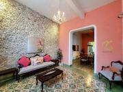 Casa remodelada amueblada en venta en Centro Merida