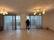 Casa remodelada con acabados de lujo y sistemas sustentables