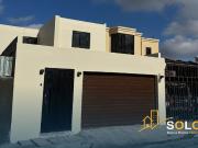 Casa remodelada con patio en venta Colonia Sonora en La...