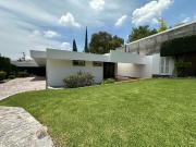 Casa remodelada de 1 piso en Villas del Mesón