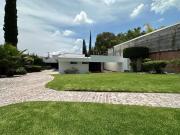 Casa remodelada de 1 piso en Villas del Mesón