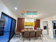 Casa Remodelada de 3 niveles en Cumbres Elite 7mo sector