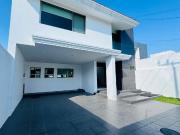 Casa Remodelada en Jardines de Guadalupe ✨ Venta o Renta...