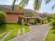 Casa Remodelada en La Pradera | 1,630 m² | 4 dorm |...