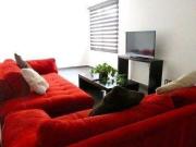 EN VENTA CASA REMODELADA EN PRIVADA LOMAS DEL SOL,...