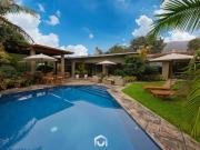 Casa Remodelada en Rinconada Alta con Jardín y Piscina...