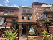 CASA REMODELADA EN UNIDAD ABIERTA EN SAN ANTONIO DE... CASA REMODELADA EN UNIDAD ABIERTA EN SAN ANTONIO DE...