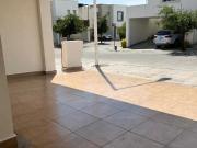 CASA REMODELADA EN VENTA DANUBIO RESIDENCIAL