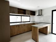 Casa en venta Col. Acr?polis, Le?n ? remodelada,...