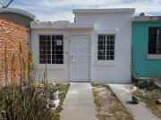 Casa remodelada en Venta Urbivilla del Roble, Zona...