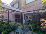 Casa remodelada para venta en Santa Ana, Bogotá