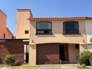 casa renovada en campestre del valle Metepec con jardin,...