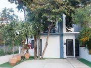 Casa Renovada y Totalmente Amueblada en Privada con...