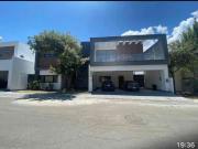 Casa renta carretera nacional santa Anita