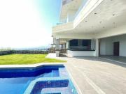 CASA RENTA CON ALBERCA LOMAS DE COCOYOC