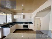 Casa Renta condominio Corregidora Queretaro junto plaza...