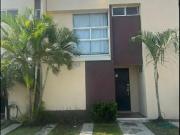 Casa renta DREAM LAGOONS AMUEBLADA 3 RECAMARAS