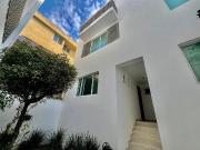 casa renta en condominio privado lomas del country 4...