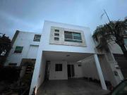 Casa Renta en Cumbres Renacimiento 2 sect