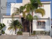 CASA RENTA ESTILO MEXICANO CONTEMPORANEO CUMBRES DEL...