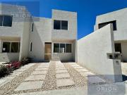 Casa Renta La Joya junto Av Jacal hospital General Queretaro