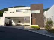 CASA RENTA LADERAS ABEDUL ZONA EL URO CARRETERA NACIONAL...