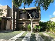 Casa renta o venta en Residencial Lagos del Sol, Cancún