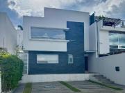 CASA RENTA VENTA EN CUMBRES DEL LAGO