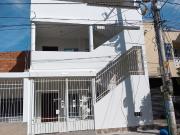CASA RENTABLE CON TRES APARTAMENTOS TRES PROPIEDADES EN UNA