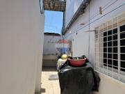 Casa rentera, 2 pisos, 5 dptos en Tarqui Manta