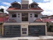 CASA RENTERA 5 DEPARTAMENTOS TOTORACOCHA CUENCA