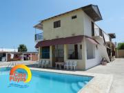 Casa Rentera con Piscina y Vista Al Mar de Venta en...