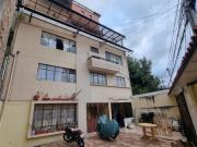 CASA RENTERA DE 8 DEPARTAMENTOS SECTOR AV. REMIGIO CRESPO