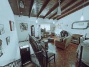CASA RENTERA EN VENTA – SECTOR LAS CASAS BAJO, CENTRO...
