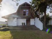Casa repleta de história no coração das Mercês