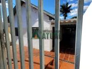 Duas casas na região leste de Londrina