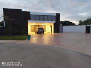 Casa Residencial 2 niveles en Venta en Privada al Norte...