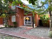 Casa com 3 dormitórios à venda, 107 m² por R$... Casa com 3 dormitórios à venda, 107 m² por R$...